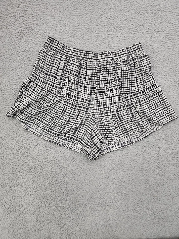 Pantalones Cortos Forever 21 Para Mujer 2X Plus Estampado Rejilla Salón Ligero Poliéster Foto 1 de 4