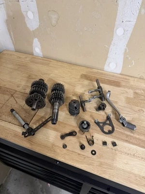 **2007/2008 **HONDA CRF450R**OEM TRANSMISSION ASSEMBLY/SHIFTSHAFT***GOOD!** - Image 1 of 4