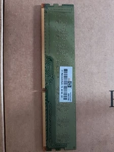 Samsung M378B5773DH0-CH9 2GB DDR3 RAM module. - Picture 1 of 2