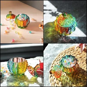 Coloridos frascos de vidrio en relieve con tapa, platos de caramelo de vidrio de cristal, iridiscentes - Imagen 1 de 8