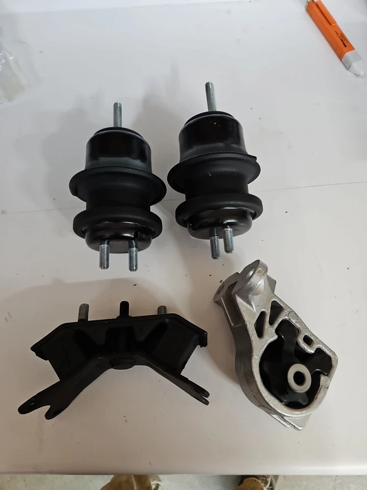 Engine & Trans Mount 4PCS. 2010-2012 for Subaru Legacy, Outback 2.5L for Auto.  - Image 1 of 1
