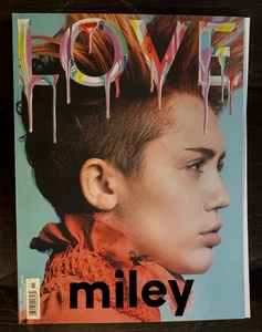 LOVE Magazine #11 - 2014 - Spring/ Summer - Fantasy Issue - Miley Cyrus - Bild 1 von 3