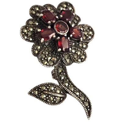 Винтажная брошь на булавке из стерлингового серебра 925 пробы с цветком граната и марказита - Изображение 1 из 4