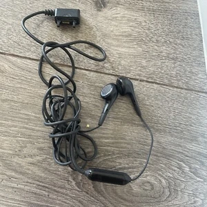 GENUINE Sony Ericsson HPM STEREO HEADSET WITH ADAPTER FOR Sony Ericsson PHONES - Zdjęcie 1 z 5
