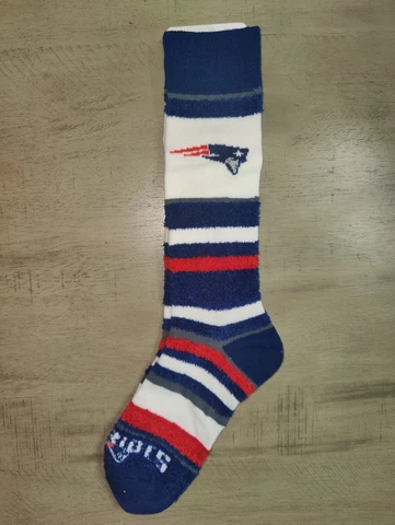 New England Patriots Womens Fuzzy Blend Blue NFL Team Crew Sleep Socks Medium Cover