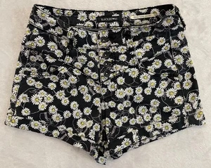 BLACKHEART - HIGH RISE SHORTS- DENIM - DAISYS and SKULLS - Picture 1 of 8