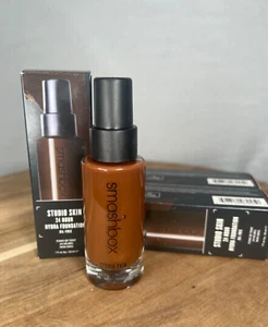 Smashbox Studio Skin 24 Hour Hydra Foundation- 4.7 Very Deep - Picture 1 of 6