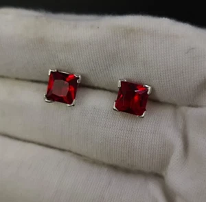 7mm Princess Simulated Garnet Push Back Stud Earring For Ladies 925 Silver - Bild 1 von 6