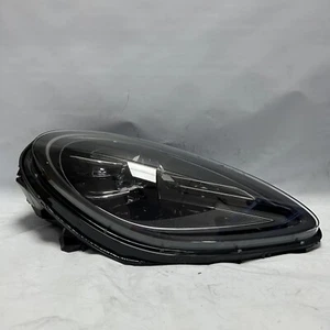 Porsche Macan PDLS 95B LED Right 2018 2019 2020 2021 2022 headlight 95B941016G - Bild 1 von 5