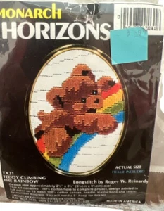 Monarch Horizons  TEDDY CLIMBING THE RAINBOW Longstitch 1980’s Vintage USA - Picture 1 of 4