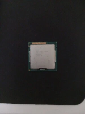 Intel Core i3-2100 3.10GHz 3MB Socket 1155 i3 2100 Computer CPU Processore SR05C - Immagine 1 di 2