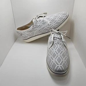 Hush Puppies 'Chowchow' Perforated Lace Casual Oxford - US Women's Size 11 - Picture 1 of 9