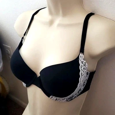 Victoria's Secret 32DD Demi Buste Lace Lined Bra - Image 1 of 4