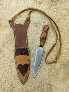 Jim Carden Neck Rig: 9-3/8" 1095 Dagger White Oak Grip & Custom Leather Sheath - Picture 1 of 10