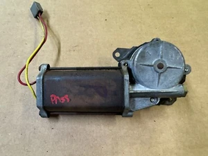 83-87-93 Ford Mustang Convertible Quarter Window Regulator Motor Passenger RH OE - Picture 1 of 8