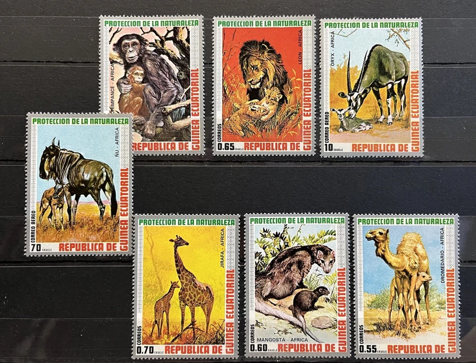 Lions / Giraffe / Animals - stamps - MNH** F104 - Image 1 of 1