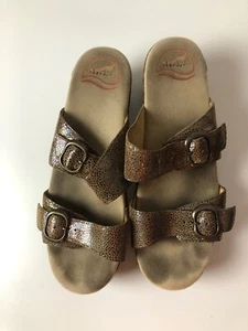 Dansko Sophie Womens sz 39 8.5 9 Iridescent Sandal Slip-On Buckle Slides - Picture 1 of 12