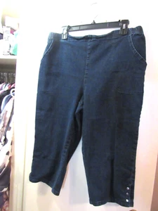 Ladies Denim Croft & Barrow Capris - Size XL - Picture 1 of 4