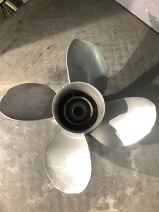Yamaha 4-blade Stainless Steel Propeller 13 3/4 X 20P - Bild 1 von 8