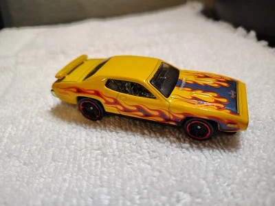 Hot Wheels 71 Plymouth 2013 (suelto) Foto 1 de 4