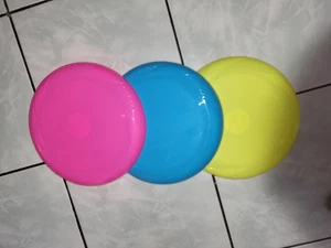 12er Pack 9" Mehrfarbige Flugscheiben - Outdoor Beach Park Party Spiel Set - Bild 1 von 2