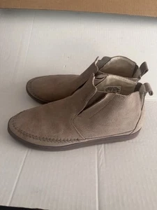 Reef Sunfolk Beige Suede Ankle Moccasin ankle boot  Womens Size 7  - Picture 1 of 10