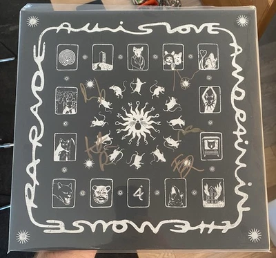 Of Monsters And Men All Is Love and Pain in the Mouse Parade 2LP Olive SIGNED - Imagem 1 de 3