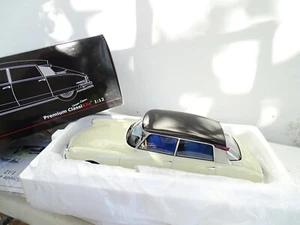 Premium ClassiXXs 1/12 - Citroen DS 19 Light Beige And Plum - Picture 1 of 2