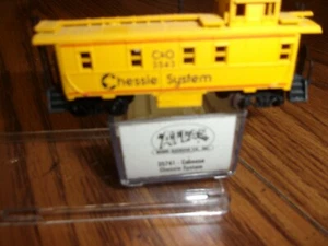 Atlas b 35741 N-scale Chessie System Caboose #3545 - Picture 1 of 2