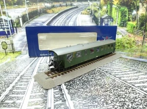 Liliput L334571 - H0 - DB - Eilzugwagen 2./3. Klasse - OVP - #62815 - Bild 1 von 9