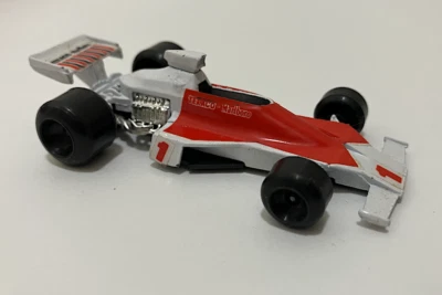 COCHE MCLAREN M.23 F1. POLISTIL 1977. 1:55 EN CAJA. ART RJ.1 Foto 1 de 4