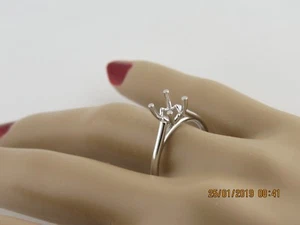 Montaje de anillo solitario de oro blanco de 14 quilates de 1 quilate para montura de piedra redonda de 6,5 mm - Imagen 1 de 9