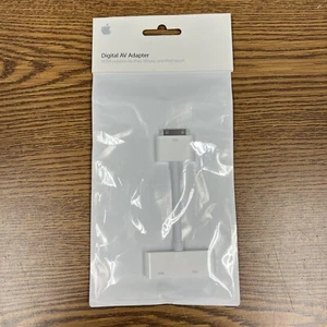 Apple MC953ZM/A Digital AV Adapter For iPad, iPhone, And iPod Touch, White - Picture 1 of 4
