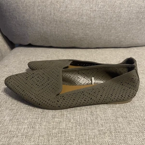 Seychelles Anthropologie Damen-Flats grün perforiert lasergeschnitten Größe 7W - Bild 1 von 6