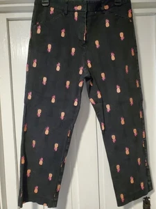 Lilly Pulitzer Black Cropped Pants Embroidered Pink Pineapple Size 6 - Picture 1 of 4