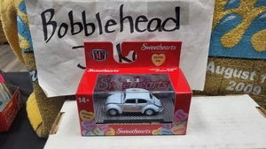 NIB 2025 1953 VW BEETLE DELUXE EURO SWEETHEARTS M2 MACHINES 1/64 WMTS22 25-05 - Picture 1 of 6