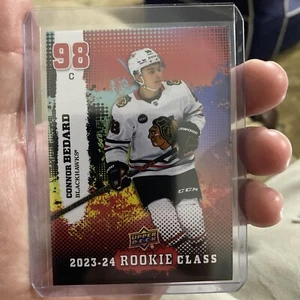 2023-24 Oberdeck Serie 2 Connor Bett rot Rookie Klasse SP RC-21 Target Mega - Bild 1 von 2