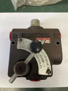 Shoemaker Inc Hydraulic Sequence Valve 4129 055 1 1/2-2 GPM 500 PSI - Picture 1 of 8