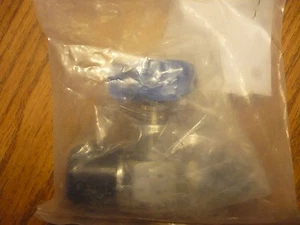 New Veriflo 944SSFS8MF 45300096 Valve - Picture 1 of 2