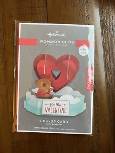 Mini tarjeta emergente Hallmark Valentine's Bear "Be My Valentine" (nueva en paquete) - Imagen 1 de 2