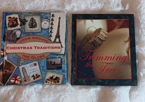 Lot of two Christmas Books about Traditions Good - Bild 1 von 2