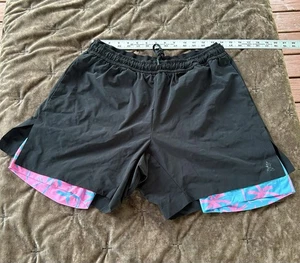 Chubbies Shorts - The One Leg Two Leg - Herren L - 5,5" Schrittlänge - schwarz pink blau - Bild 1 von 9