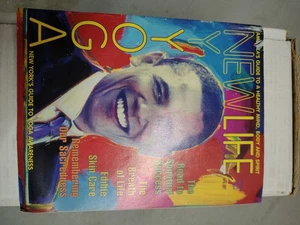Barack Obama New Life Magazine Peter Max Cover 2009 small piece of cover missing - Picture 1 of 2