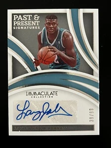 2021-22 Panini Immaculate Larry Johnson firmas pasadas y presentes automático/99 - Imagen 1 de 6