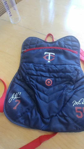 Nice! MINNESOTA TWINS SGA Promo Backpack Joe Mauer - Mike Redmond TARGET ⚾ 🏫 🔥 Cover