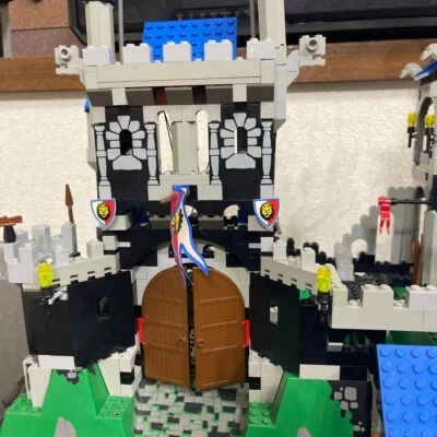 LEGO 6090 Royal Knight's Castle Vintage Original 1995 Usado Sin Caja Japón - Imagen 1 de 4