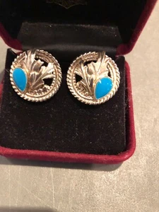 Vintage Crumrine Silvertone Round Leaf Faux Turquoise Stone Stud Earrings DEFECT - Picture 1 of 3