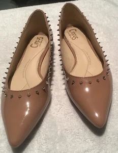 Sam Edelman Circus Woman 8M Flats Patent Leather Tan Rivers Spikes Worn Once - Picture 1 of 9