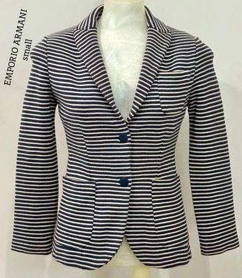 Nuevo Precioso Blazer Emporio Armani Para Mujer Azul Marino Rayas 3 Bolsillos Talla Pequeña Foto 1 de 4