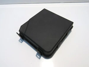 RENAULT KADJAR 2015-18 ENGINE FUSEBOX COVER (1.5l 8v DCI DIESEL K9K646) Q8648 - Picture 1 of 8